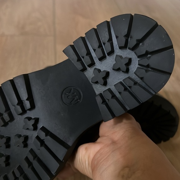 Michael Michael Kors Round Toe Block-Heel Loafers size 6.5M - Picture 17 of 17